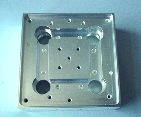 Sự thúc đẩy của nền kinh tế bắt đầu từ gia công cnc